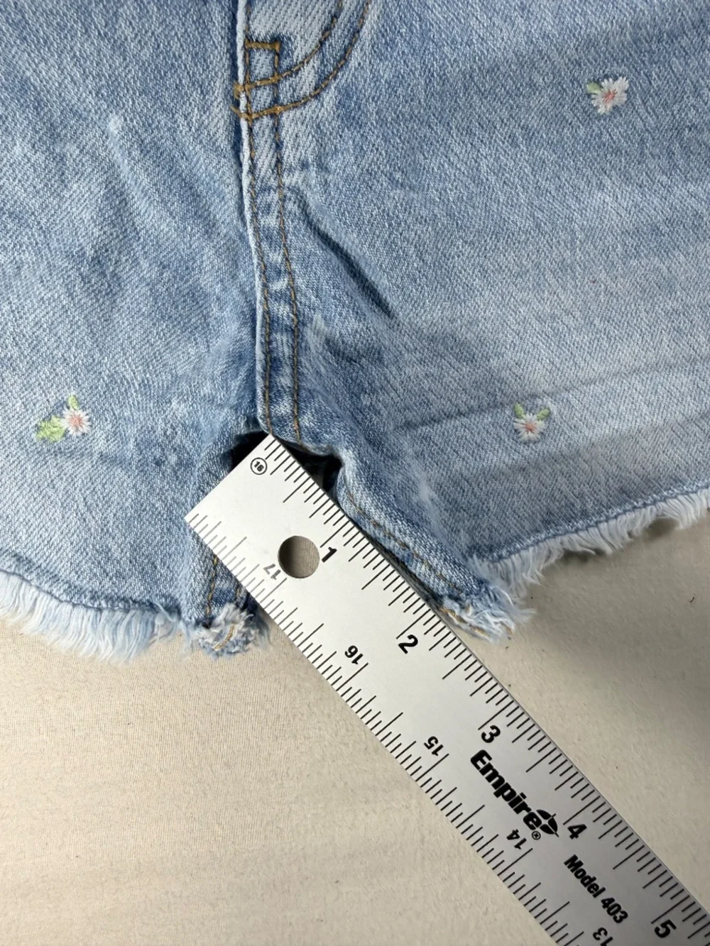 Cat & Jack Girls Floral Embroidered Denim Jean Shorts Stretch Size S (6/7)